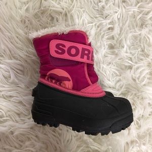 Sorel snow boots 9